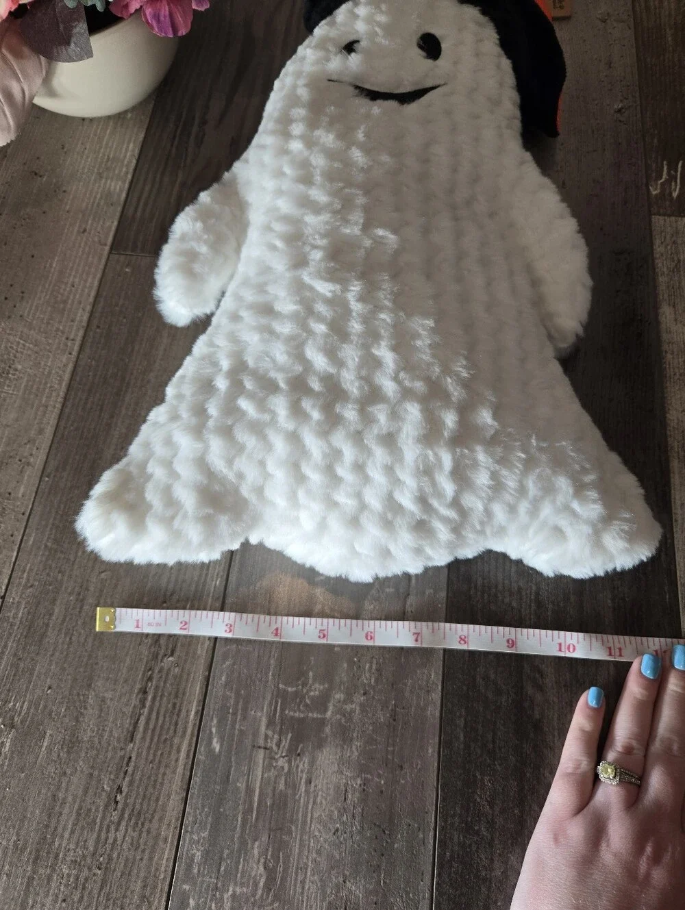 NWT Pally Paws Halloween Ghost Dog Toy – Large Plush Squeaky White Ghost